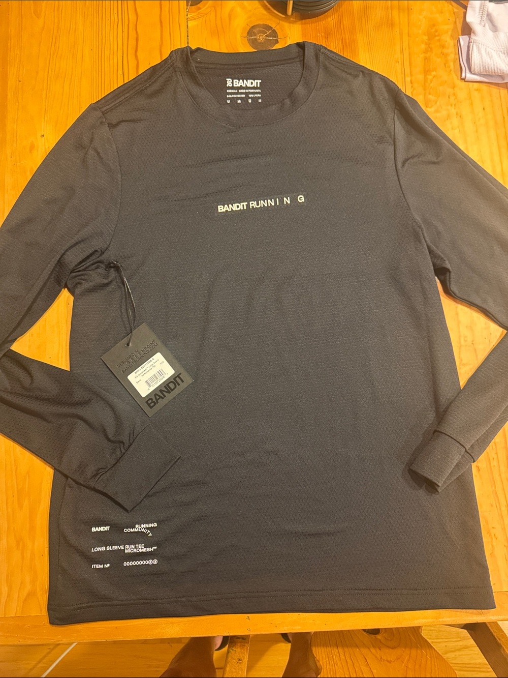 Bandit Running black micromesh long sleeve running tee NWT size unisex XXS